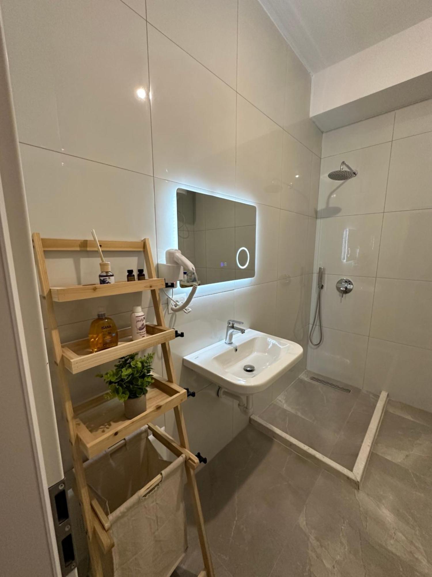Apartment Sunflower Tirana