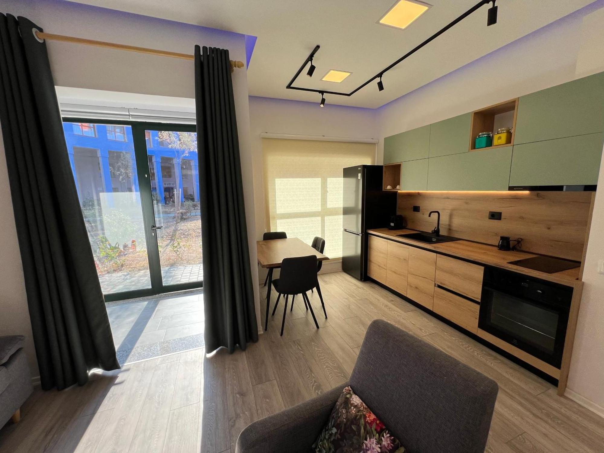 Sunflower Apartment Tirana